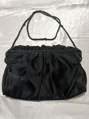 La Regale LTD Y2K Black Satin Ruched Kiss Lock Mini Bag Vintage Evening Purse